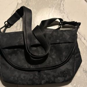 Lululemon camo crossbody bag